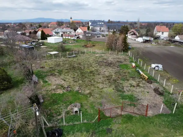 Eladó Építési telek, Boconád 2.4 M Ft