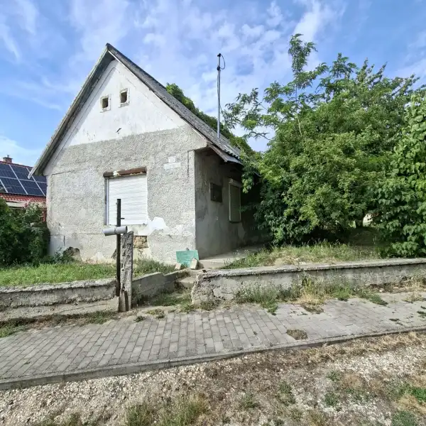Eladó Építési telek, Mány 900 m² 25 M Ft