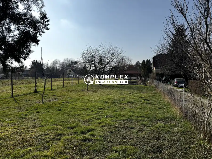 eladó  Építési telek, Máriakálnok