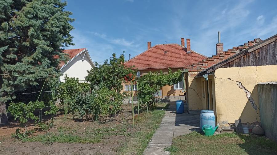eladó  Építési telek, Szolnok