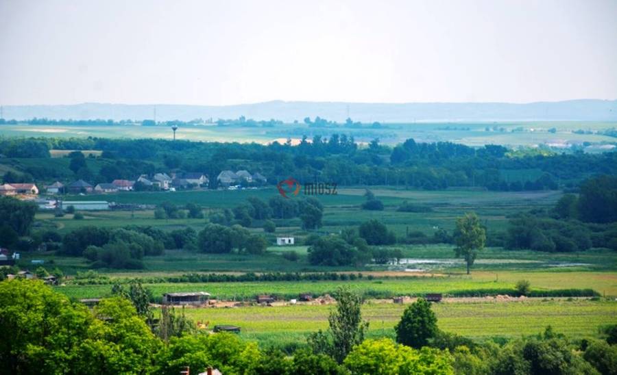 eladó  Építési telek, Tamási