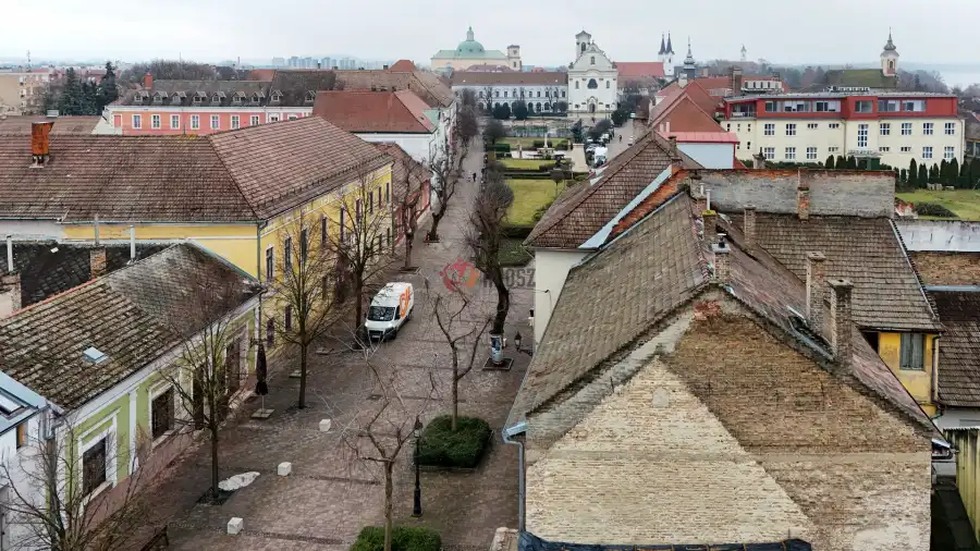 eladó  Építési telek, Vác