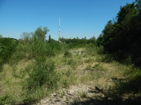Eladó Ipari és kereskedelmi telek, Tatabánya 35149 m² 113 M Ft + Áfa