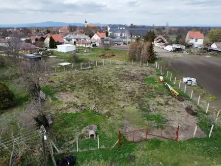 Eladó telek, Boconád 2.4 M Ft