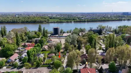 Eladó telek, Budapest, III. kerület 339 m² 120 M Ft