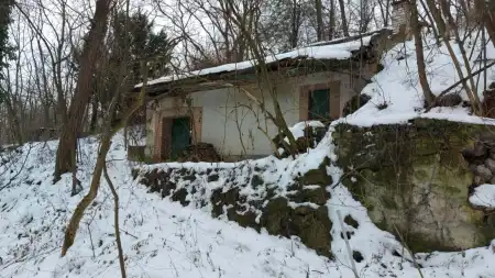 Eladó telek, Esztergom 5083 m² 5.9 M Ft