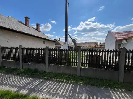 eladó telek, Hajdúszoboszló