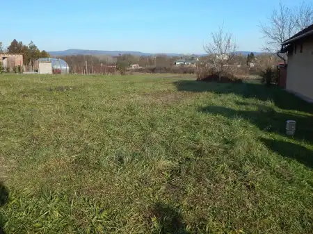 eladó telek, Lesencetomaj