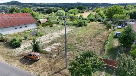 eladó telek, Nézsa