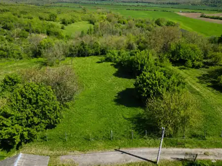eladó telek, Szob