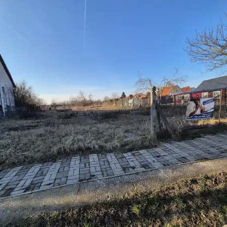 Eladó telek, Tiszalúc 938 m² 1.9 M Ft