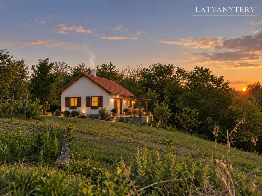 eladó  Üdülő, Lovasberény